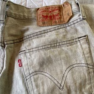 VTG Levi’s 501 Button Fly Acid Wash Red Tab Straight Leg Jeans.